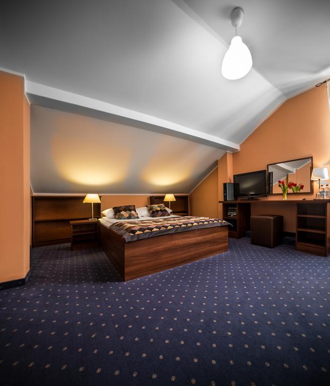 Hotel Colnus Kolno  Dış mekan fotoğraf