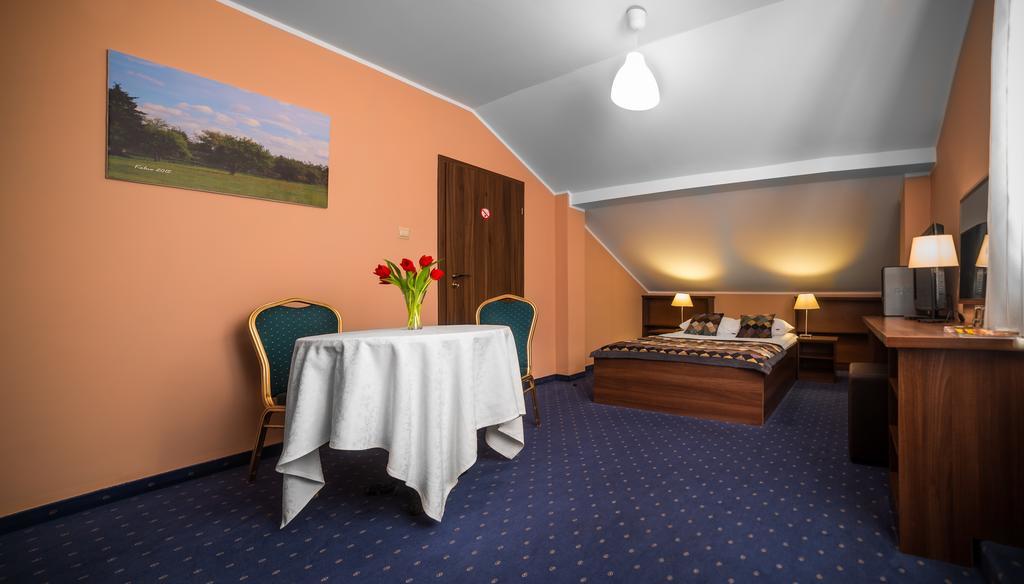 Hotel Colnus Kolno  Dış mekan fotoğraf